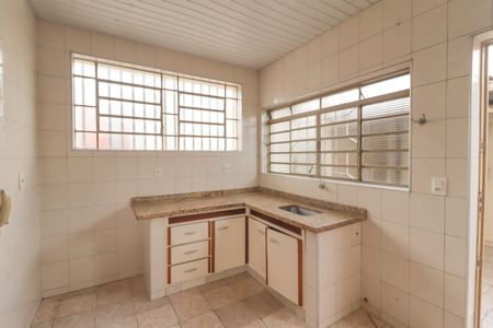 Casa à venda com 80m², 1 quarto e 1 vagaCozinha e Área de Serviço