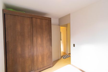 Apartamento à venda com 70m², 3 quartos e 2 vagasQuarto 02