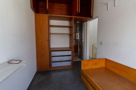 Casa para alugar com 468m², 5 quartos e 4 vagas Casa para alugar com 468m², 5 quartos e 4 vagasQuarto de Serviço