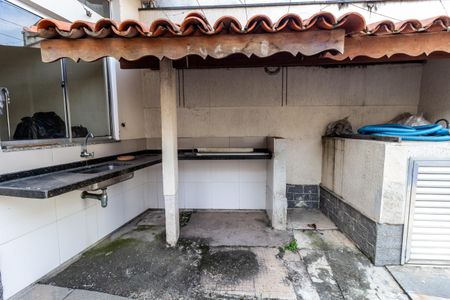 Casa para alugar com 468m², 5 quartos e 4 vagas Casa para alugar com 468m², 5 quartos e 4 vagasÁrea da Piscina