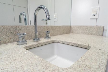 Apartamento à venda com 65m², 2 quartos e 2 vagasBanheiro Social