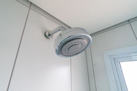 Apartamento à venda com 65m², 2 quartos e 2 vagasBanheiro da Suíte Detalhe