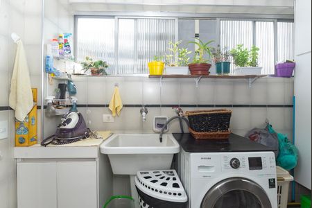 Apartamento à venda com 98m², 2 quartos e 1 vaga Apartamento à venda com 98m², 2 quartos e 1 vagaÁrea de Serviço