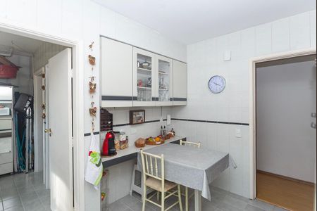 Apartamento à venda com 98m², 2 quartos e 1 vaga Apartamento à venda com 98m², 2 quartos e 1 vagaCozinha