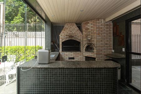 Apartamento à venda com 98m², 2 quartos e 1 vaga Apartamento à venda com 98m², 2 quartos e 1 vagaÁrea comum - Churrasqueira