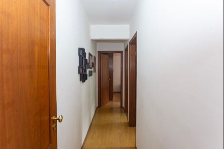 Apartamento à venda com 98m², 2 quartos e 1 vaga Apartamento à venda com 98m², 2 quartos e 1 vagaCorredor