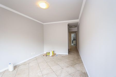 Casa à venda com 90m², 2 quartos e 2 vagas Casa à venda com 90m², 2 quartos e 2 vagasSala