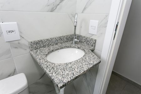 Apartamento à venda com 65m², 2 quartos e sem vagaBanheiro