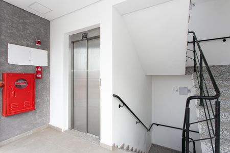Apartamento à venda com 44m², 1 quarto e sem vaga Apartamento à venda com 44m², 1 quarto e sem vagaÁrea comum - Elevador