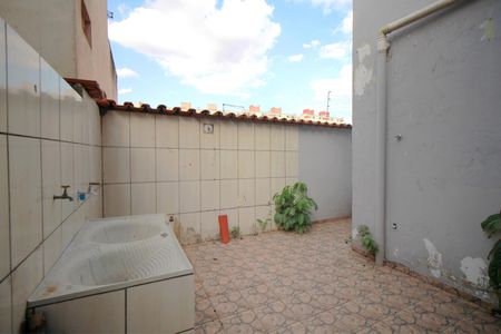 Casa à venda com 360m², 4 quartos e 8 vagasÁrea de Serviço