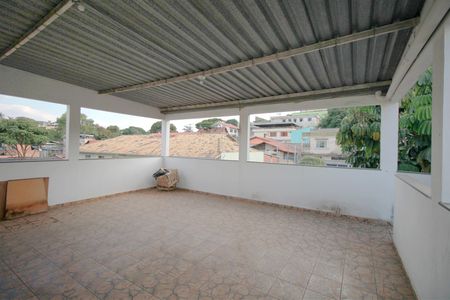 Casa à venda com 360m², 4 quartos e 8 vagasPilotis