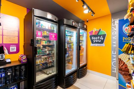 Apartamento à venda com 38m², 2 quartos e sem vagaMercado 24h