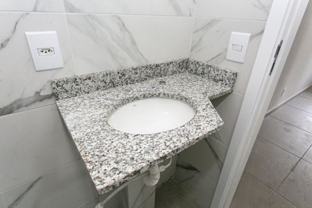 Apartamento à venda com 50m², 2 quartos e sem vagaBanheiro