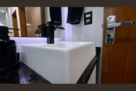 Apartamento à venda com 102m², 2 quartos e 2 vagas Apartamento à venda com 102m², 2 quartos e 2 vagasBanheiro Social