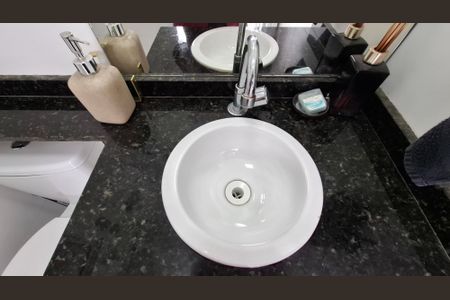 Apartamento à venda com 102m², 2 quartos e 2 vagas Apartamento à venda com 102m², 2 quartos e 2 vagasLavabo cobertura