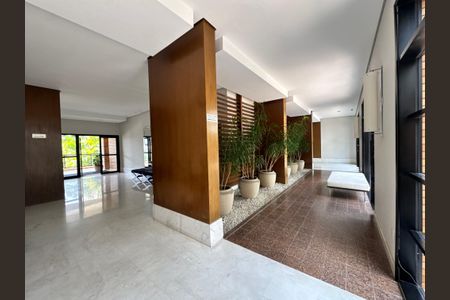 Apartamento para alugar com 195m², 3 quartos e 4 vagas Apartamento para alugar com 195m², 3 quartos e 4 vagasHall social