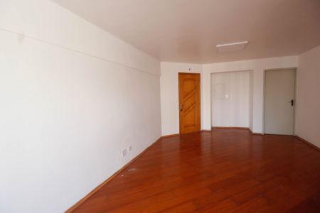 Apartamento à venda com 72m², 2 quartos e 1 vagaSala