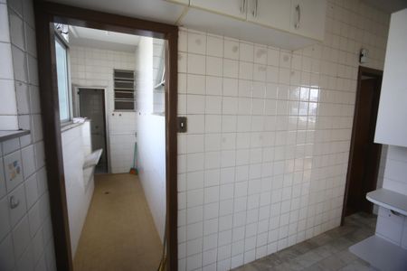 Apartamento à venda com 140m², 2 quartos e sem vagaCozinha