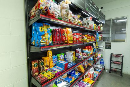 Apartamento à venda com 74m², 3 quartos e 2 vagasÁrea comum - Mercado