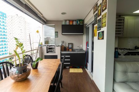 Apartamento à venda com 74m², 3 quartos e 2 vagasSacada
