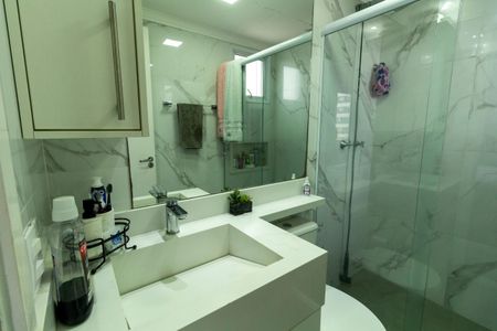 Apartamento à venda com 74m², 3 quartos e 2 vagasBanheiro da Suíte