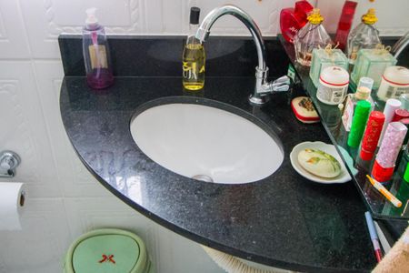 Apartamento à venda com 57m², 2 quartos e 1 vagaBanheiro