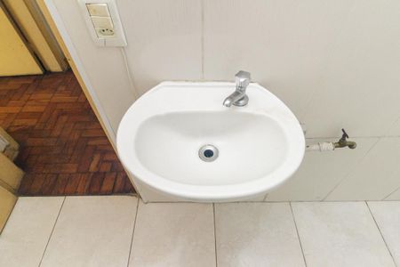 Apartamento para alugar com 56m², 1 quarto e sem vaga Apartamento para alugar com 56m², 1 quarto e sem vagaBanheiro