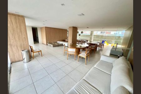 Apartamento à venda com 76m², 2 quartos e 1 vagaÁrea comum - Salão de festas