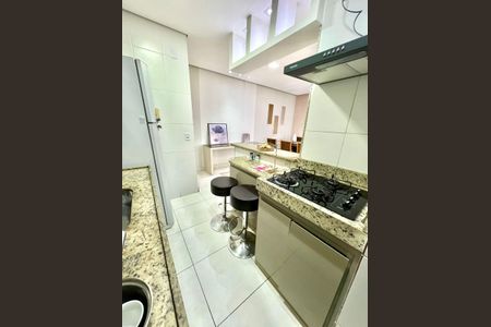 Apartamento à venda com 76m², 2 quartos e 1 vagaCozinha