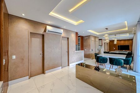 Apartamento à venda com 112m², 3 quartos e 2 vagasSala