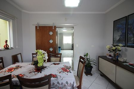 Casa à venda com 216m², 3 quartos e 4 vagasCopa