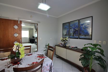 Casa à venda com 216m², 3 quartos e 4 vagasCopa