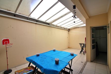 Casa à venda com 216m², 3 quartos e 4 vagasQuintal e Espaço Gourmet