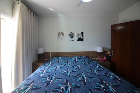 Casa à venda com 216m², 3 quartos e 4 vagasQuarto 1 - Suíte