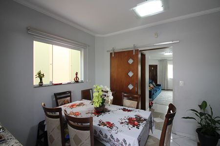 Casa à venda com 216m², 3 quartos e 4 vagasCopa