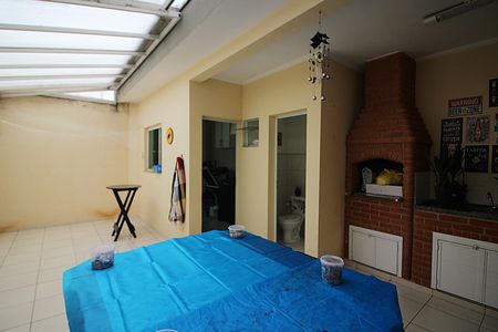 Casa à venda com 216m², 3 quartos e 4 vagasQuintal e Espaço Gourmet