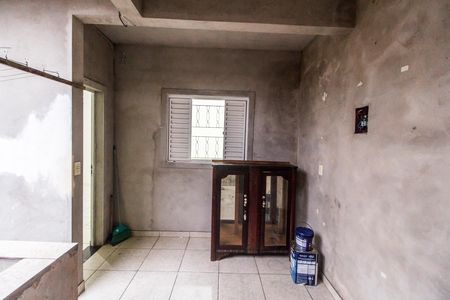 Casa para alugar com 90m², 2 quartos e sem vagaEntrada