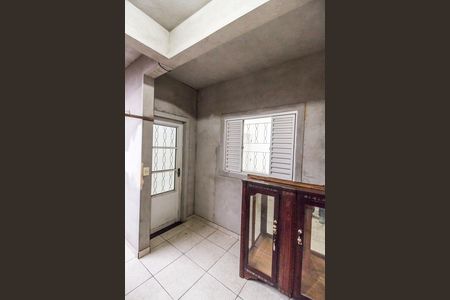 Casa para alugar com 90m², 2 quartos e sem vagaEntrada