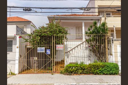 Casa à venda com 181m², 2 quartos e 1 vagaFachada