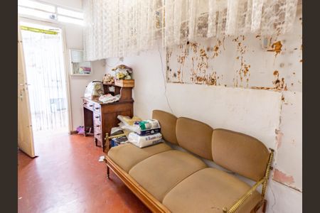 Casa à venda com 181m², 2 quartos e 1 vagaQuarto de Serviço