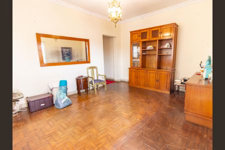 Casa à venda com 181m², 2 quartos e 1 vagaSala