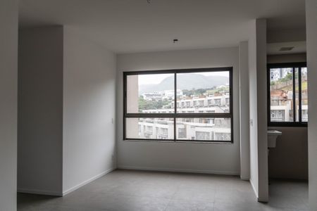 Apartamento à venda com 72m², 3 quartos e 2 vagasSala
