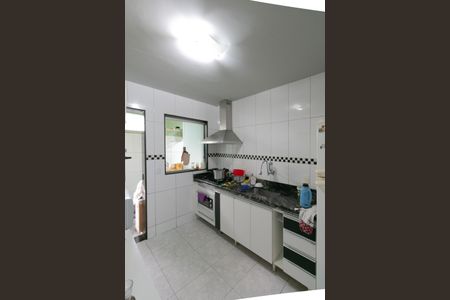 Casa à venda com 156m², 3 quartos e 2 vagasCozinha