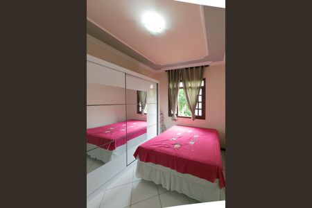 Casa à venda com 156m², 3 quartos e 2 vagasSuíte