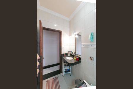 Casa à venda com 156m², 3 quartos e 2 vagasBanheiro Social