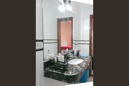 Casa à venda com 156m², 3 quartos e 2 vagasBanheiro Suite