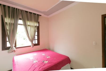 Casa à venda com 156m², 3 quartos e 2 vagasSuíte