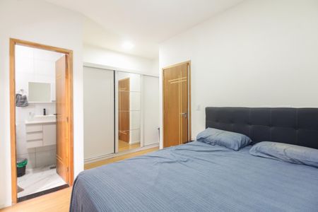 Casa à venda com 110m², 3 quartos e 3 vagasSuíte