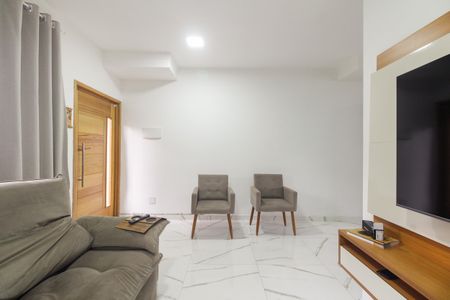 Casa à venda com 110m², 3 quartos e 3 vagasSala