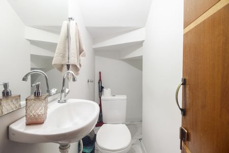 Casa à venda com 110m², 3 quartos e 3 vagasLavabo 